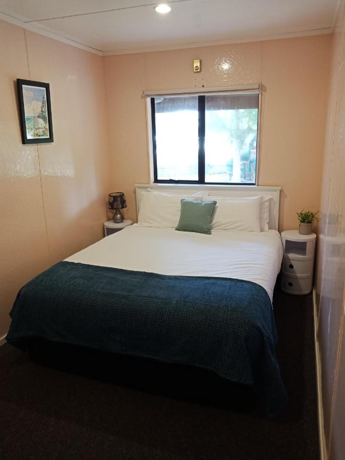 Motuoapa Bay Chalets Turangi Habitación foto